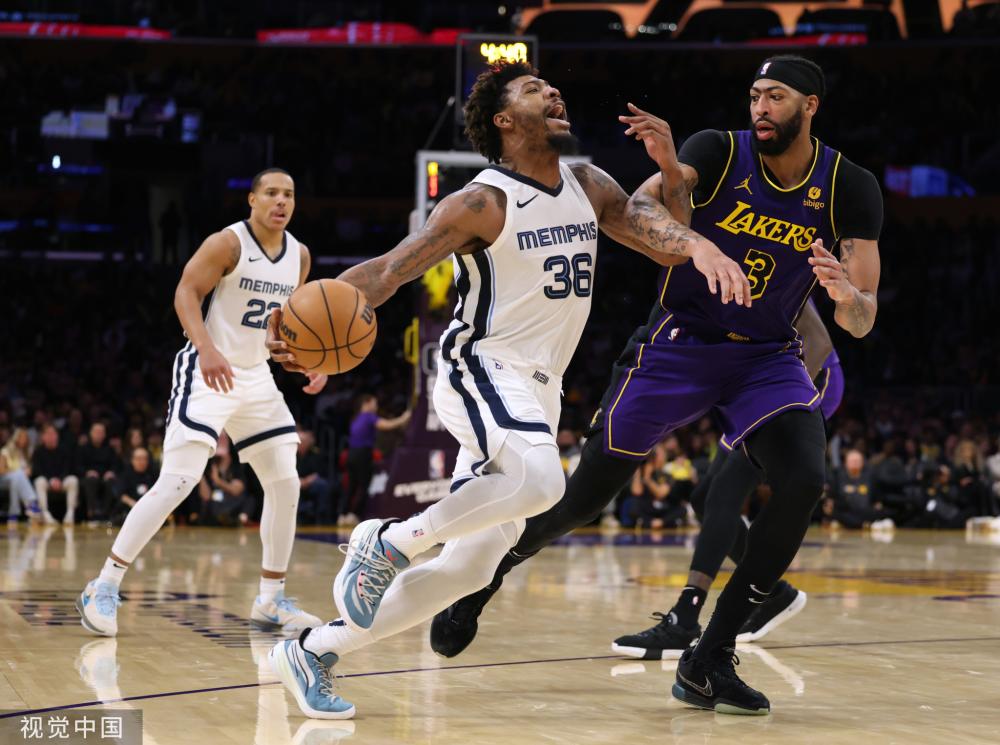 他打下了坚 他打下了坚